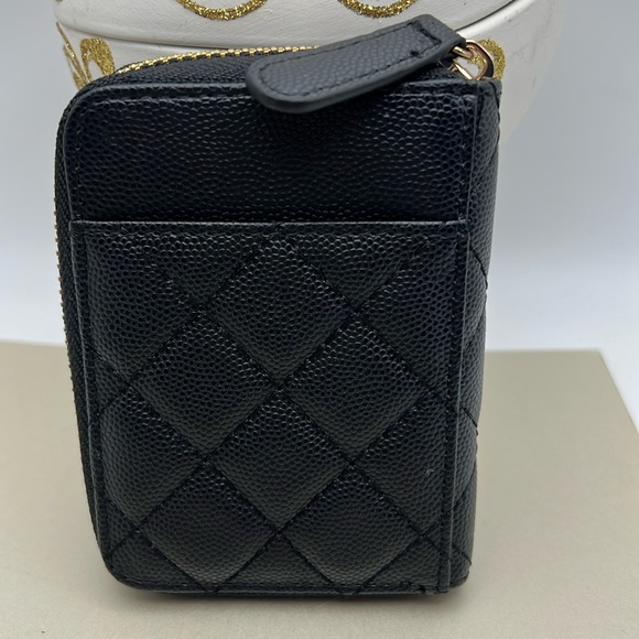 Card Holder Black Zip Around Gold CC 3 Slots Beauty Two Inside Compartments NWOT - Picture 3 of 17